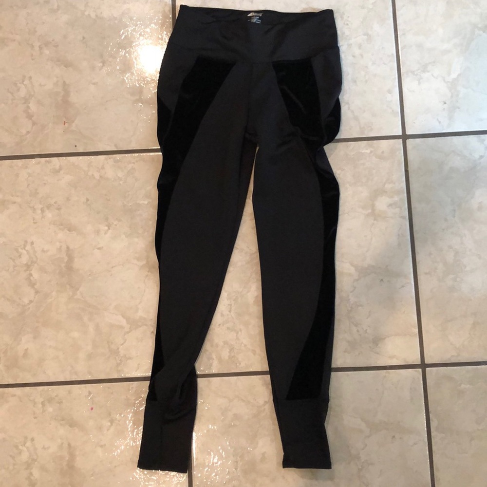 Avia Black suede workout leggings